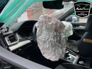 Audi Q5 2.0 TFSI 16V Quattro Samochód złomowany (2019, Niebieski)