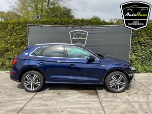 Audi Q5 2.0 TFSI 16V Quattro Samochód złomowany (2019, Niebieski)