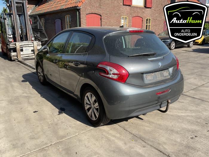 Peugeot 208 I 1.4 16V Épave (2012, Gris)