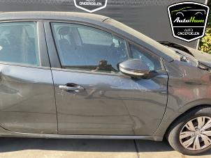 Peugeot 208 I 1.4 16V Épave (2012, Gris)