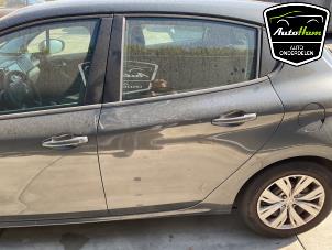 Peugeot 208 I 1.4 16V Épave (2012, Gris)