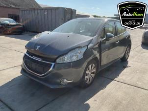 Peugeot 208 I 1.4 16V Épave (2012, Gris)