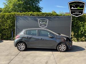 Peugeot 208 I 1.4 16V Épave (2012, Gris)