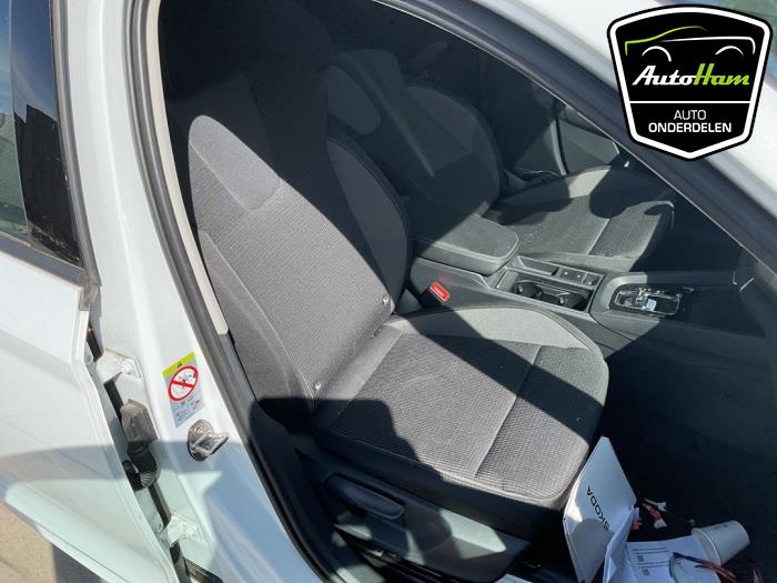 Skoda Octavia Combi 1.5 TSI e-TEC 16V Vehículo de desguace (2024, Blanco)