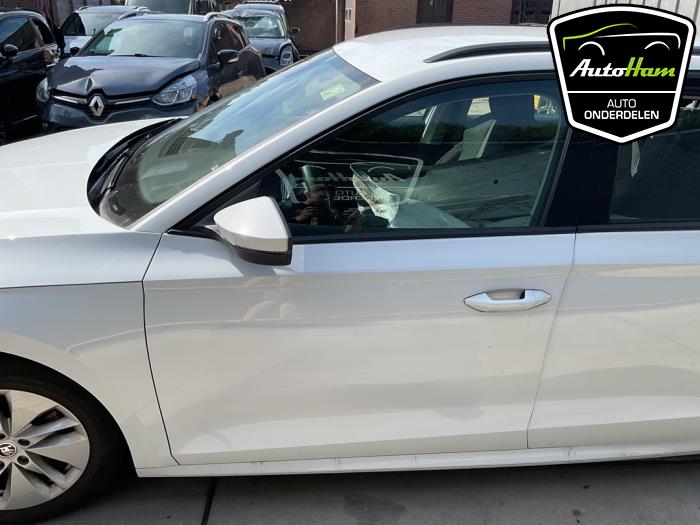 Skoda Octavia Combi 1.5 TSI e-TEC 16V Vehículo de desguace (2024, Blanco)