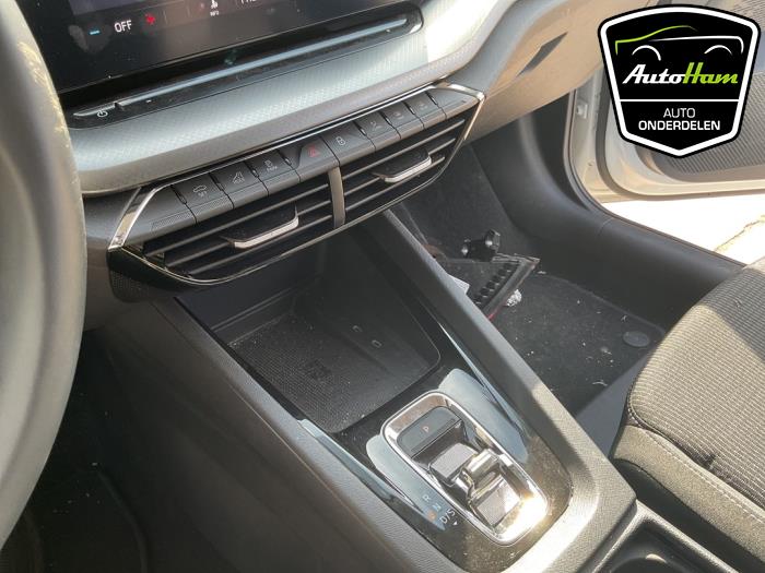 Skoda Octavia Combi 1.5 TSI e-TEC 16V Vehículo de desguace (2024, Blanco)