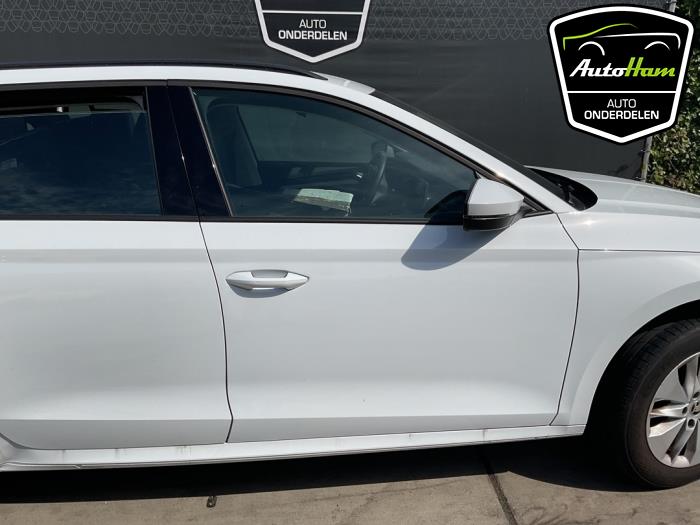 Skoda Octavia Combi 1.5 TSI e-TEC 16V Vehículo de desguace (2024, Blanco)