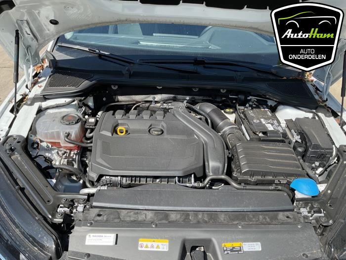 Skoda Octavia Combi 1.5 TSI e-TEC 16V Vehículo de desguace (2024, Blanco)