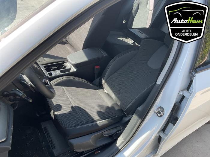 Skoda Octavia Combi 1.5 TSI e-TEC 16V Vehículo de desguace (2024, Blanco)