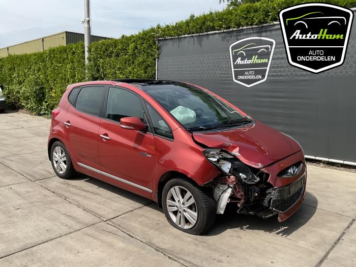 Hyundai iX20 1.4i 16V Épave (2011, Rouge)