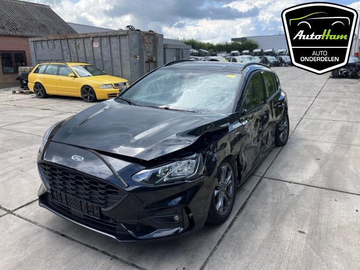 Ford Focus 4 Wagon 1.0 Ti-VCT EcoBoost 12V 125 Épave (2020, Noir)