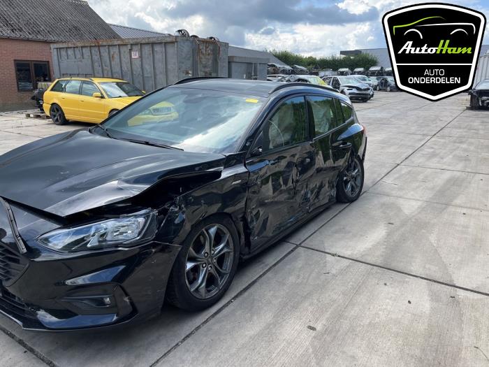 Ford Focus 4 Wagon 1.0 Ti-VCT EcoBoost 12V 125 Épave (2020, Noir)