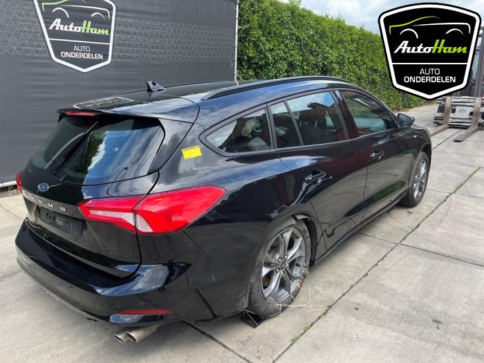 Ford Focus 4 Wagon 1.0 Ti-VCT EcoBoost 12V 125 Épave (2020, Noir)