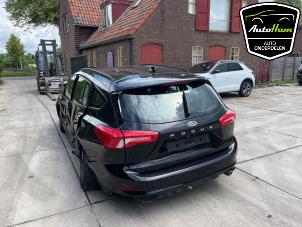 Ford Focus 4 Wagon 1.0 Ti-VCT EcoBoost 12V 125 Épave (2020, Noir)