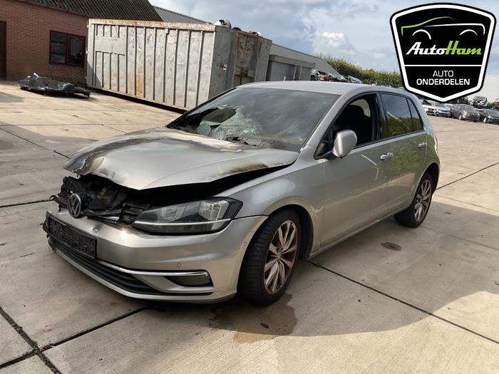 Volkswagen Golf VII 2.0 TDI 150 16V Vehículo de desguace (2017, Gris)