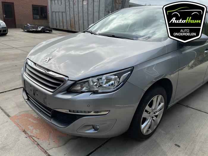 Peugeot 308 SW 1.2 12V e-THP PureTech 130 Épave (2015, Gris)