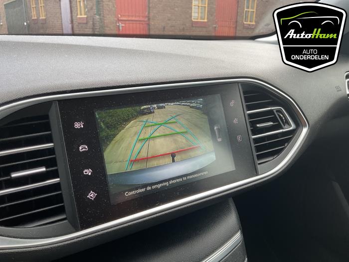 Peugeot 308 SW 1.2 12V e-THP PureTech 130 Épave (2015, Gris)