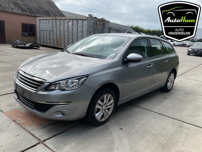 Peugeot 308 SW 1.2 12V e-THP PureTech 130 Épave (2015, Gris)