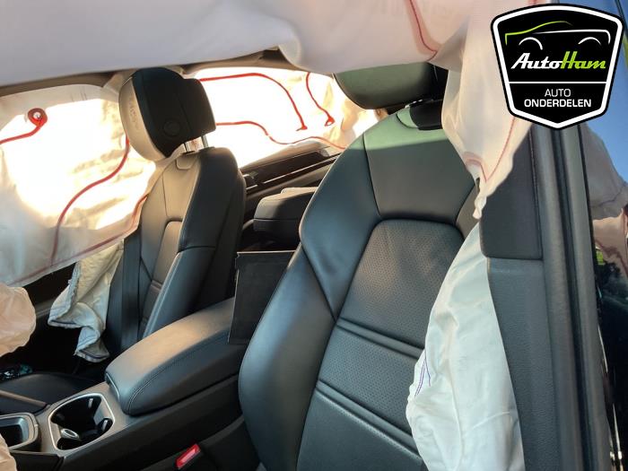 Porsche Cayenne III 3.0 V6 24V Turbo E-Hybrid Schrottauto (2021, Aluminium)