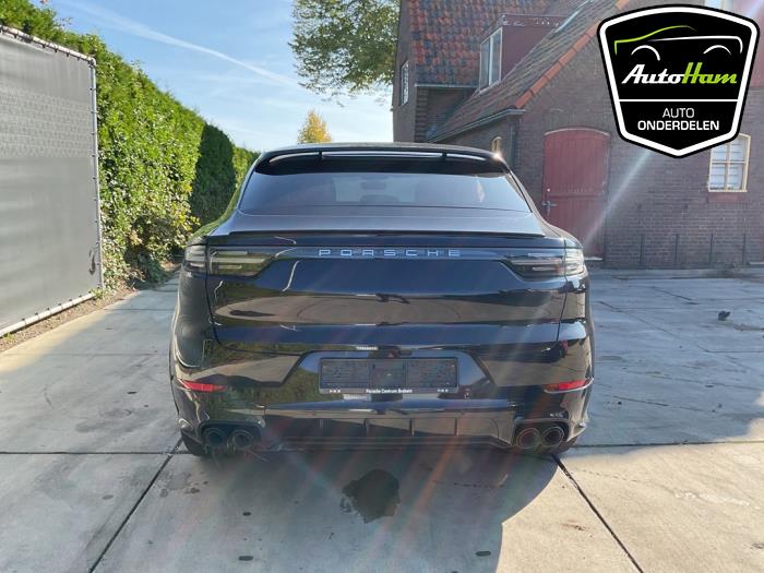 Porsche Cayenne III 3.0 V6 24V Turbo E-Hybrid Schrottauto (2021, Aluminium)