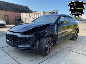 Porsche Cayenne III 3.0 V6 24V Turbo E-Hybrid Schrottauto (2021, Aluminium)