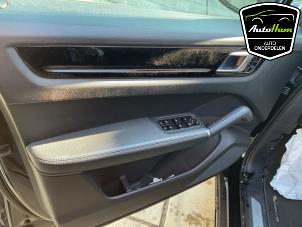 Porsche Cayenne III 3.0 V6 24V Turbo E-Hybrid Schrottauto (2021, Aluminium)