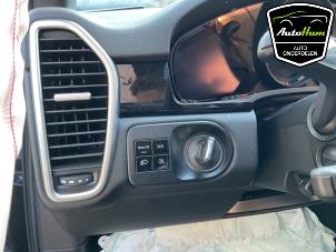 Porsche Cayenne III 3.0 V6 24V Turbo E-Hybrid Schrottauto (2021, Aluminium)