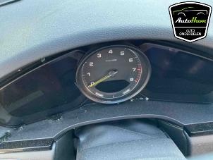 Porsche Cayenne III 3.0 V6 24V Turbo E-Hybrid Schrottauto (2021, Aluminium)