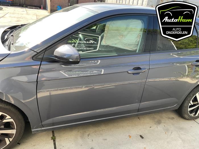 Volkswagen Polo VI 1.0 TSI 12V Samochód złomowany (2022, Szary)