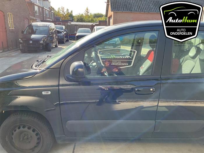Fiat Panda/Pandina 0.9 TwinAir 65 Schrottauto (2014, Schwarz)