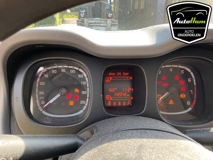 Fiat Panda/Pandina 0.9 TwinAir 65 Schrottauto (2014, Schwarz)