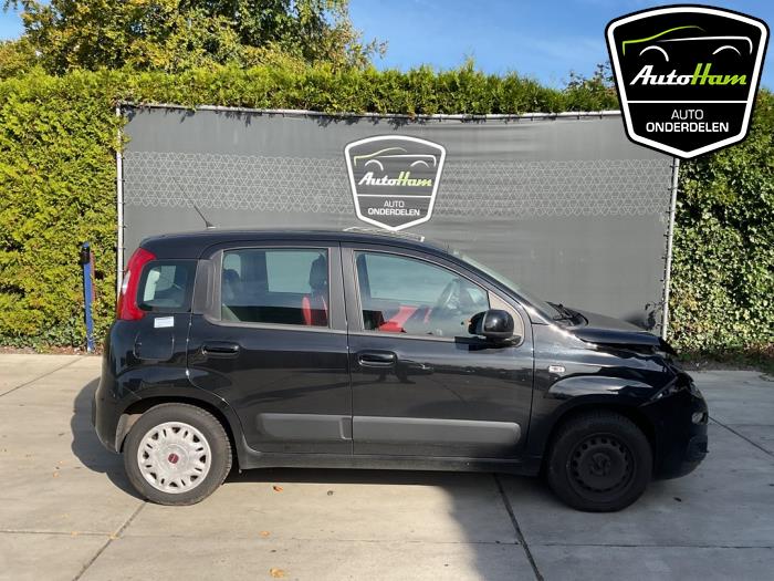 Fiat Panda/Pandina 0.9 TwinAir 65 Schrottauto (2014, Schwarz)