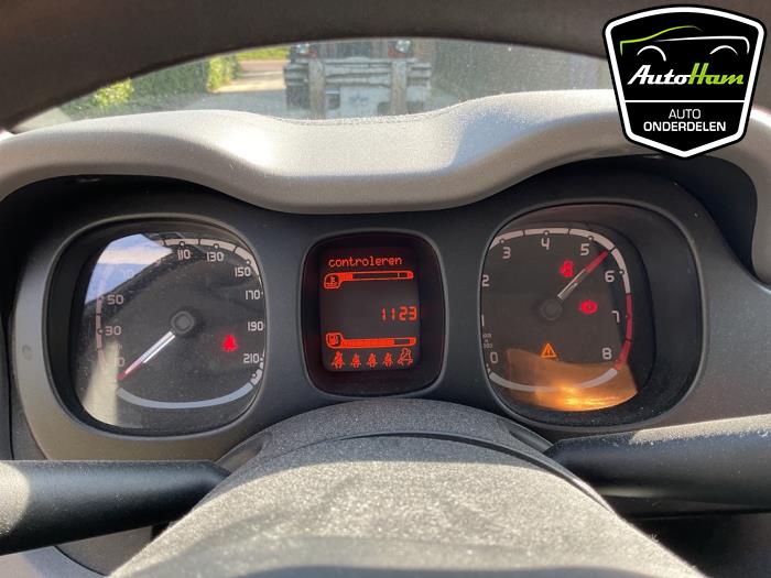 Fiat Panda/Pandina 0.9 TwinAir 65 Schrottauto (2014, Schwarz)