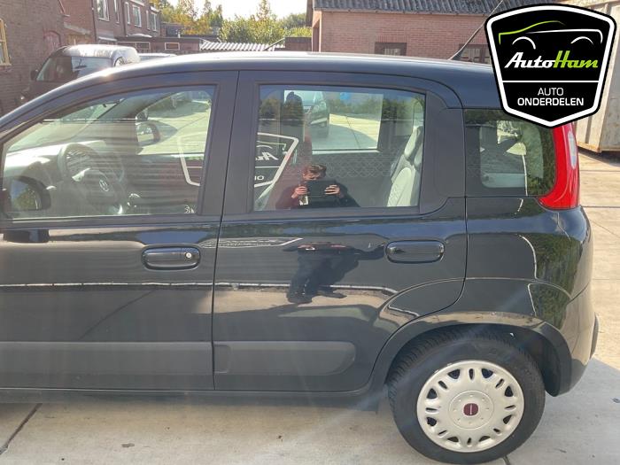 Fiat Panda/Pandina 0.9 TwinAir 65 Schrottauto (2014, Schwarz)