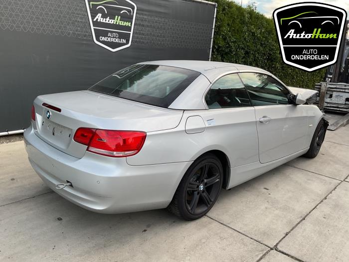 BMW 3 serie 320i 16V Samochód złomowany (2007, Szary)