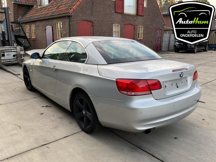 BMW 3 serie 320i 16V Samochód złomowany (2007, Szary)