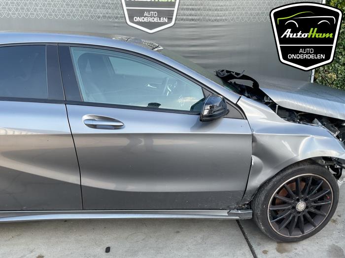 Mercedes A 1.6 A-180 16V Skrotfordon (2016, GRIJS)