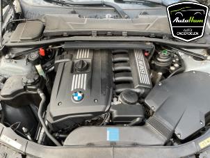 BMW 3 serie 325i 24V Épave (2006, Gris)
