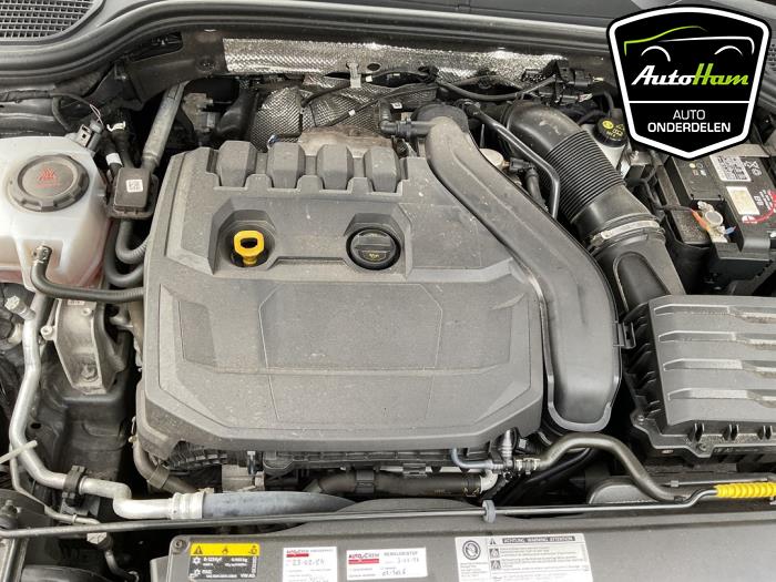 Volkswagen Golf VIII 1.5 TSI BlueMotion 16V Épave (2020, Gris)