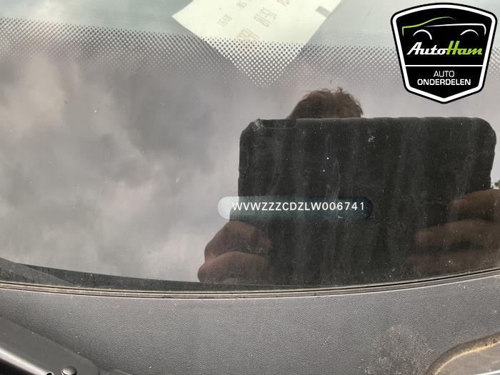 Volkswagen Golf VIII 1.5 TSI BlueMotion 16V Épave (2020, Gris)