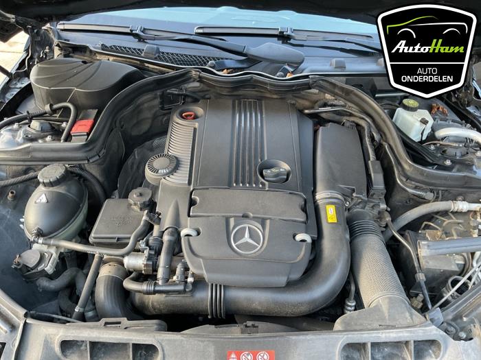 Mercedes C 1.8 C-180 CGI 16V Épave (2012, Noir)