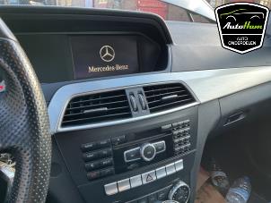 Mercedes C 1.8 C-180 CGI 16V Épave (2012, Noir)