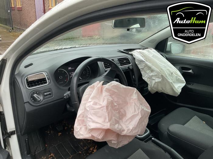Volkswagen Polo V 1.2 TDI 12V BlueMotion Épave (2012, Blanc)