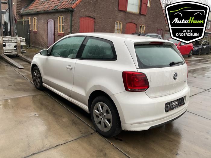 Volkswagen Polo V 1.2 TDI 12V BlueMotion Épave (2012, Blanc)