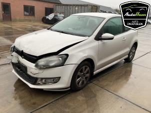 Volkswagen Polo V 1.2 TDI 12V BlueMotion Épave (2012, Blanc)