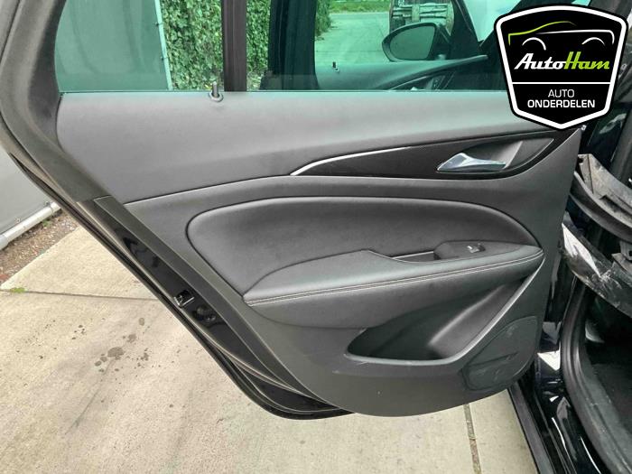 Opel Insignia Sports Tourer 2.0 CDTI 16V Épave (2019, Noir)