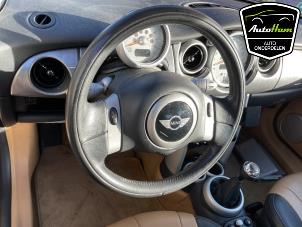 Mini Mini 1.6 16V Cooper Vehículo de desguace (2002, Verde)