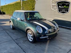 Mini Mini 1.6 16V Cooper Vehículo de desguace (2002, Verde)