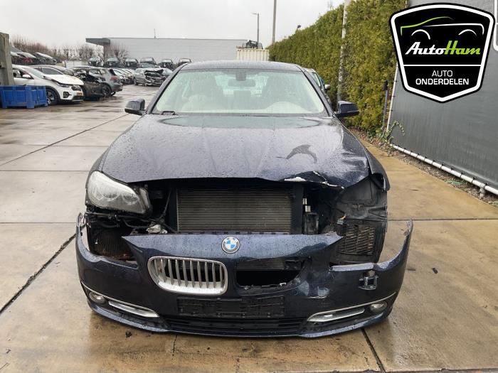BMW 5 serie 530i 24V TwinPower Turbo Samochód złomowany (2013, Niebieski)