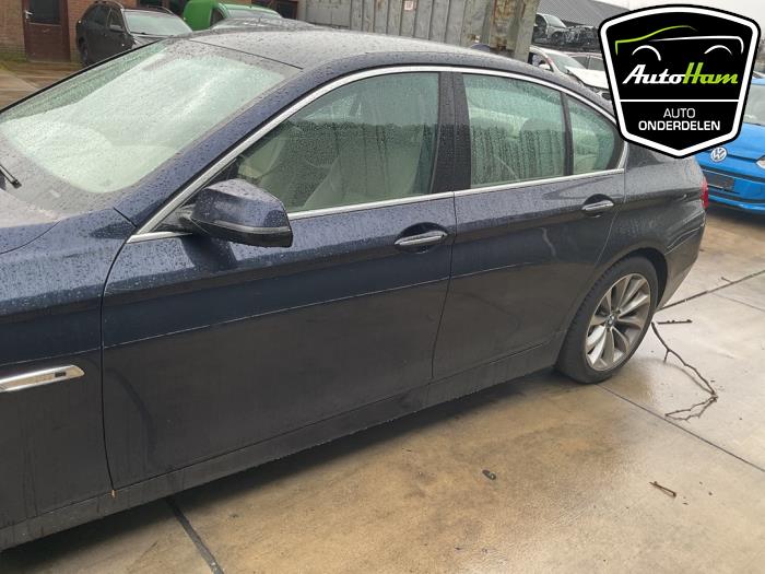 BMW 5 serie 530i 24V TwinPower Turbo Samochód złomowany (2013, Niebieski)